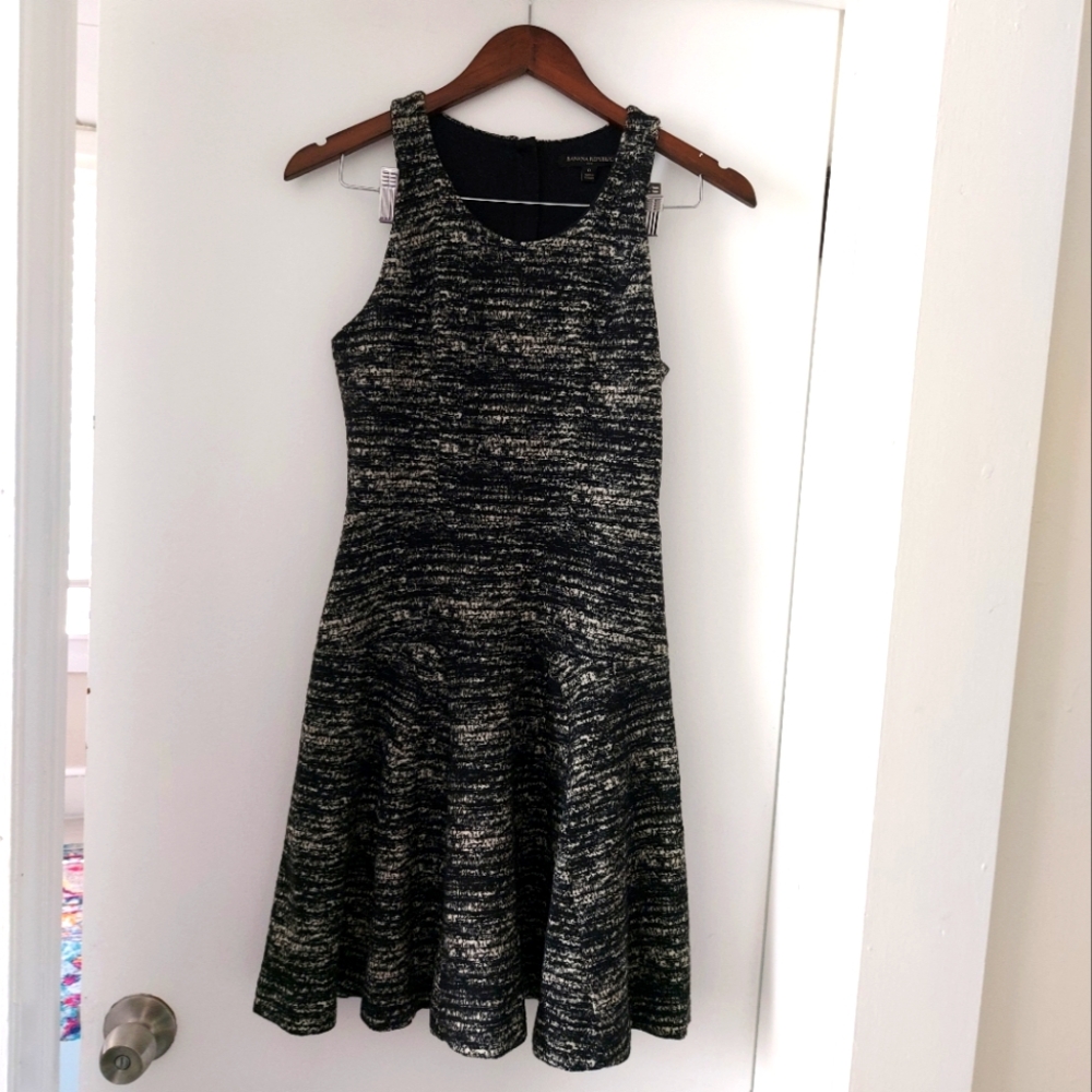 Banana Republic Business Skater Skirt Dress Size Zero 0 Black Cream Workwear
